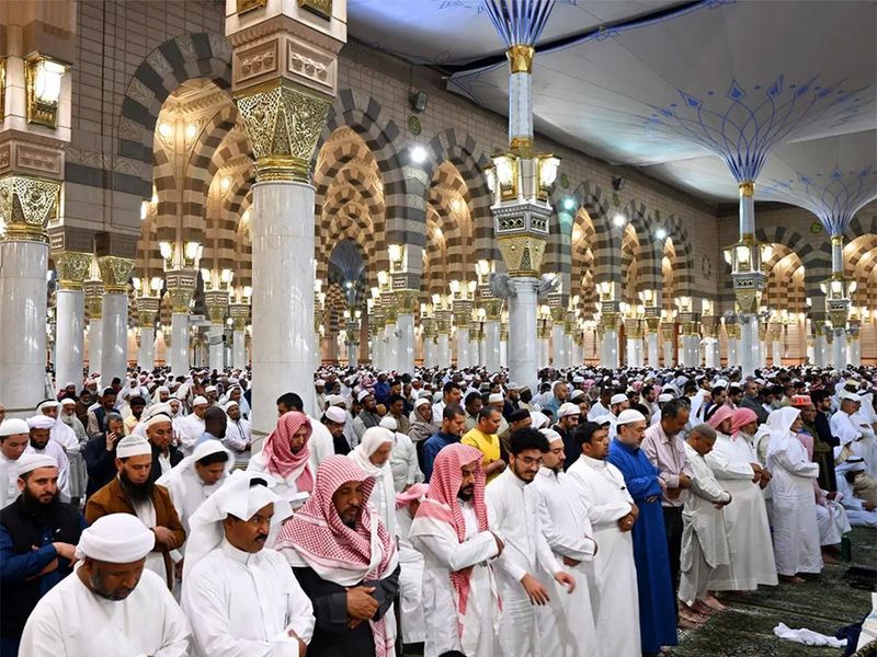 Over 5 Million Worshipers Pray at Prophet’s Mosque During the First Week of Ramadan